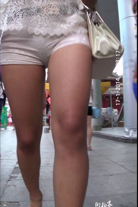 [街拍客视频]jx0094 性感迷人的白色热裤MM