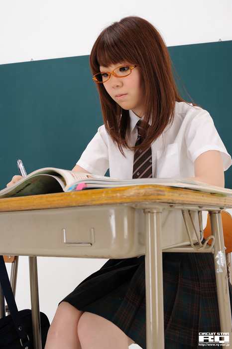 RQ-STAR写真NO.0378 Haruka Ikuta 生田晴香 School Girl